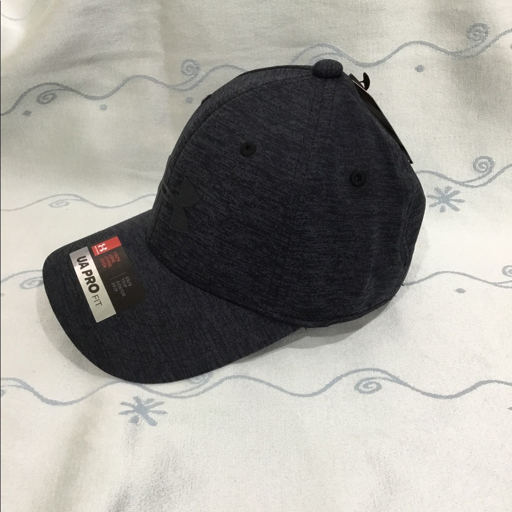 Boys Under Armour Twist Closer cap